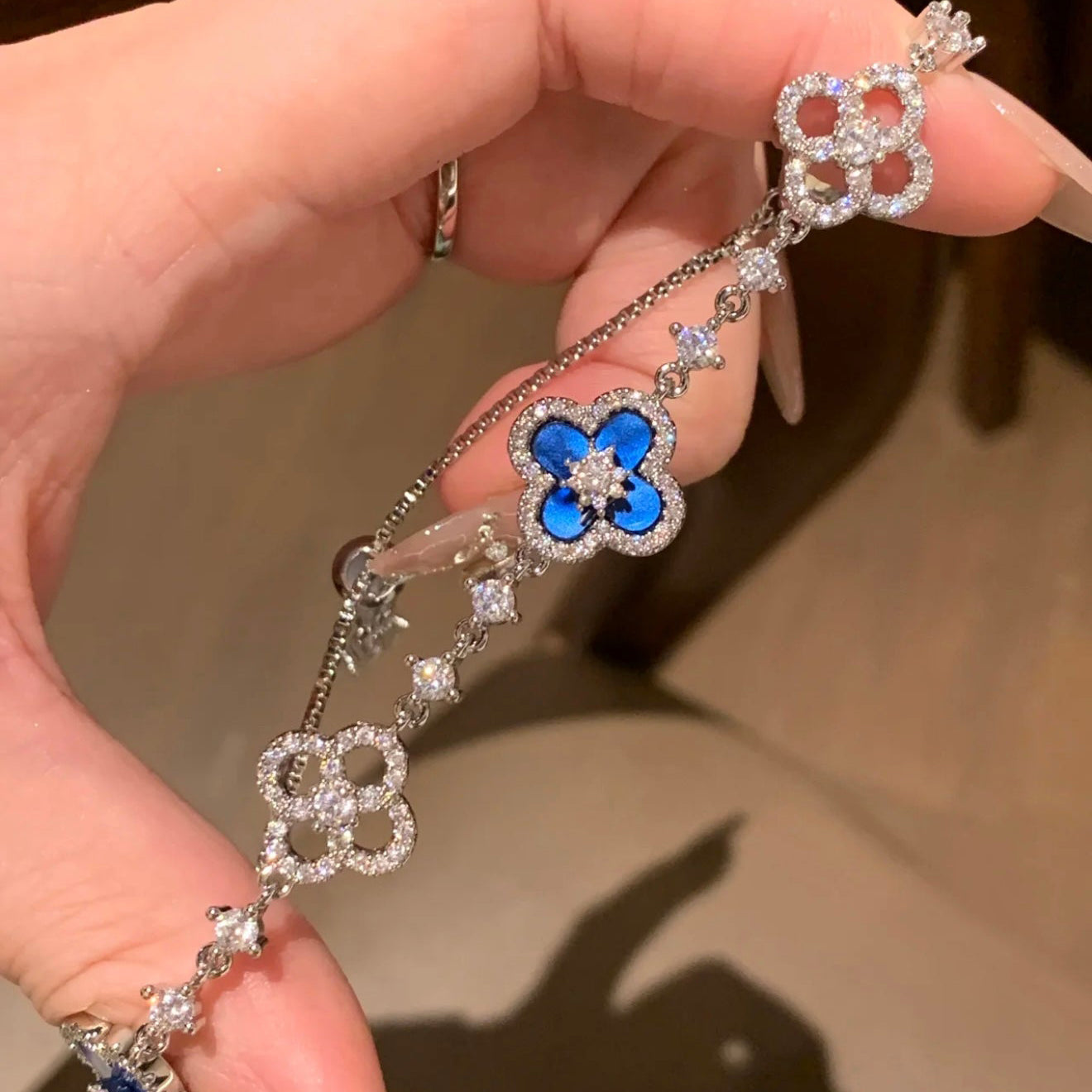 [ElanLuxe Jewelry]CLOVER 5 MOTIF PINK BLUE RED WHITE BRACELET