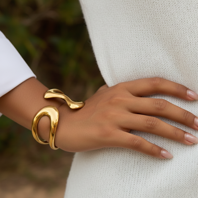 [ElanLuxe]Lulu Sculpted Gold Bangle