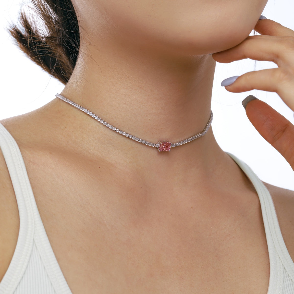 [ElanLuxe Jewelry]2.0 carat Ornate Emerald Cut Necklace