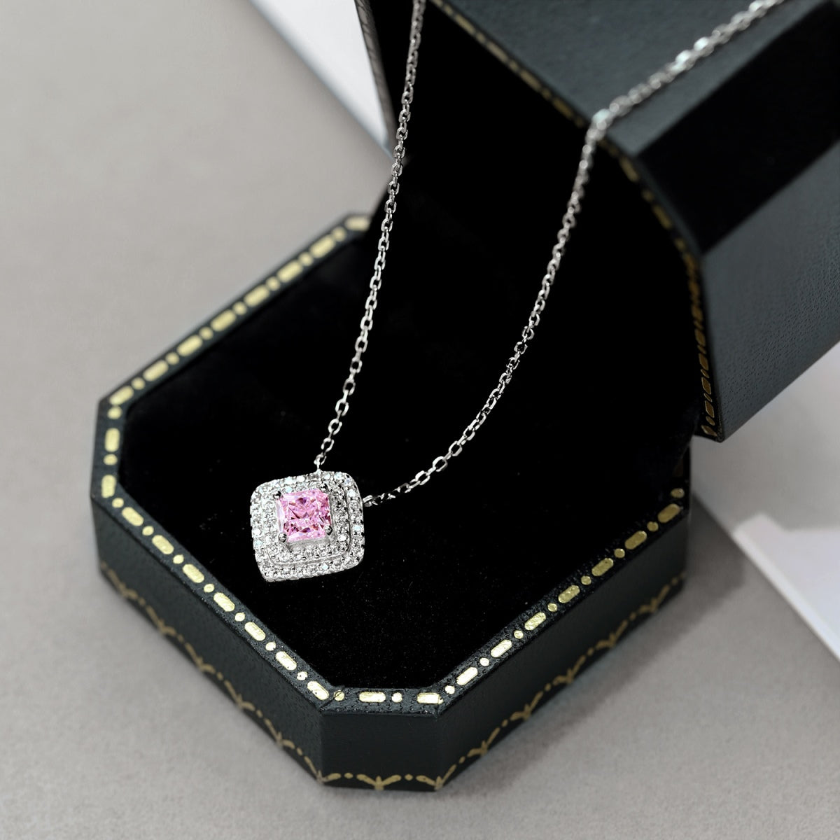 [ElanLuxe Jewelry]Sparkling Asscher Cut Necklace