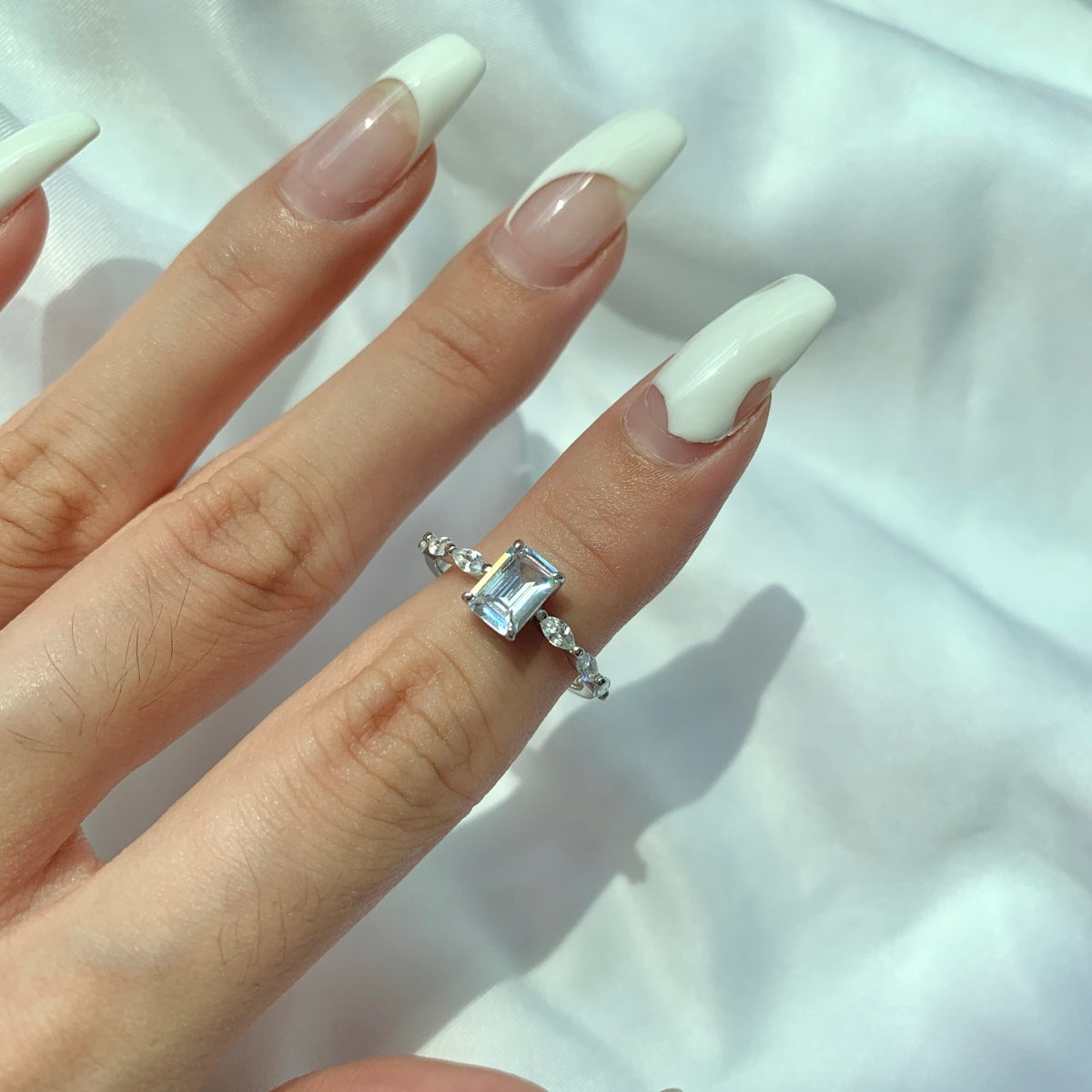 [ElanLuxe Jewelry]1.0 Carat Dainty Resplendent Radiant Cut Daily Ring