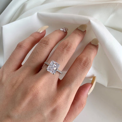 [ElanLuxe Jewelry]4.0 Carat Luxurious Engagement Ring