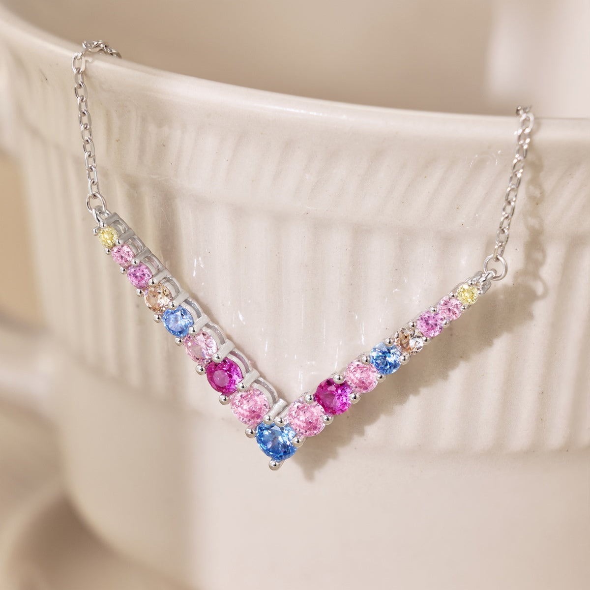 [ElanLuxe Jewelry]Ornate Round Cut Necklace