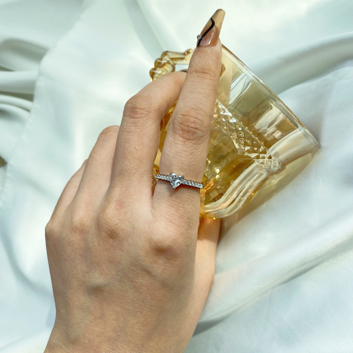 [ElanLuxe Jewelry]0.5 Carat CaratEternity Charming Heart Shape Lover Ring