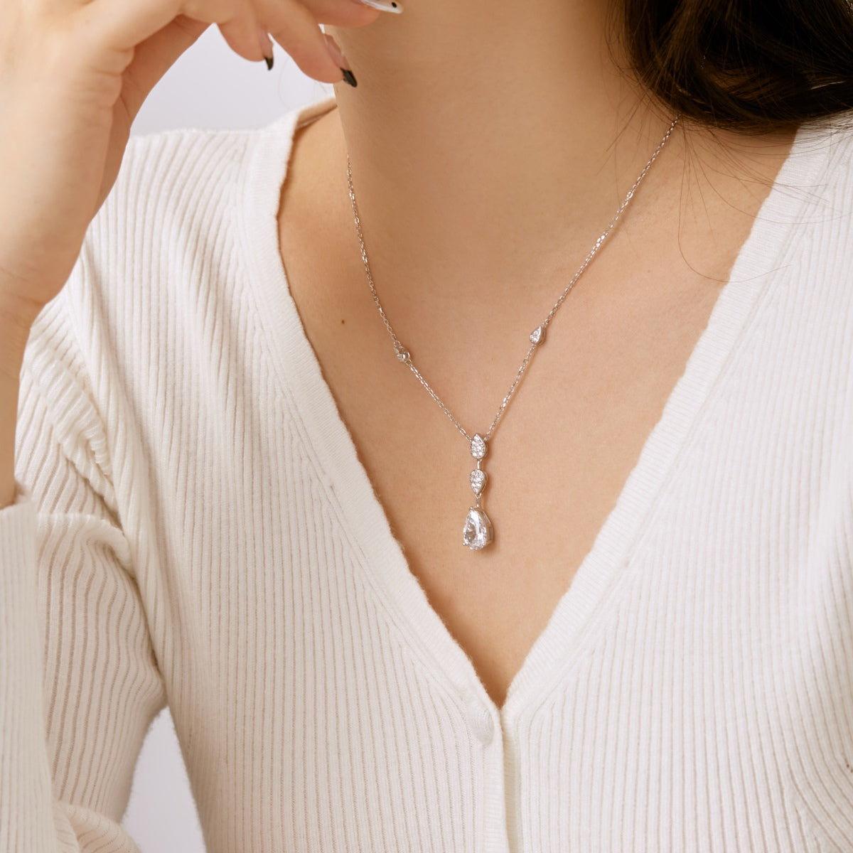 [ElanLuxe Jewelry]Dazzling Pear Cut Necklace