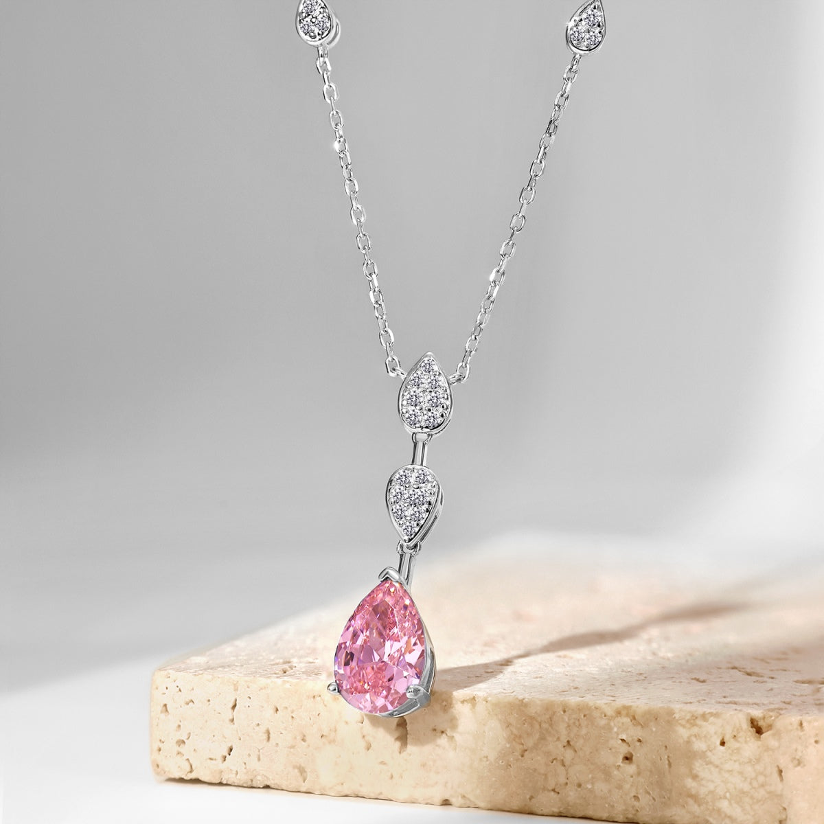 [ElanLuxe Jewelry]Dazzling Pear Cut Necklace