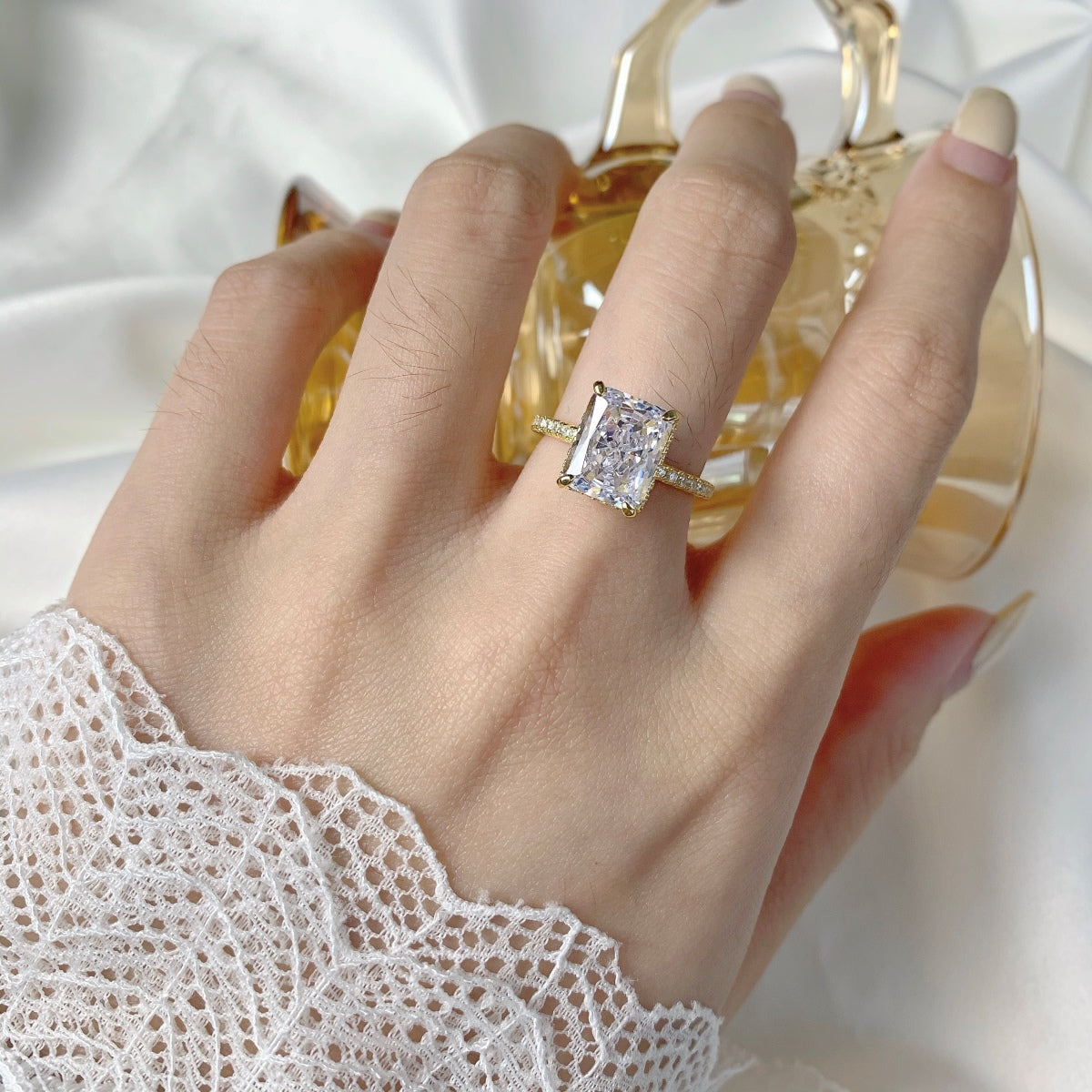 [ElanLuxe Jewelry]4.0 Carat Luxurious Engagement Ring