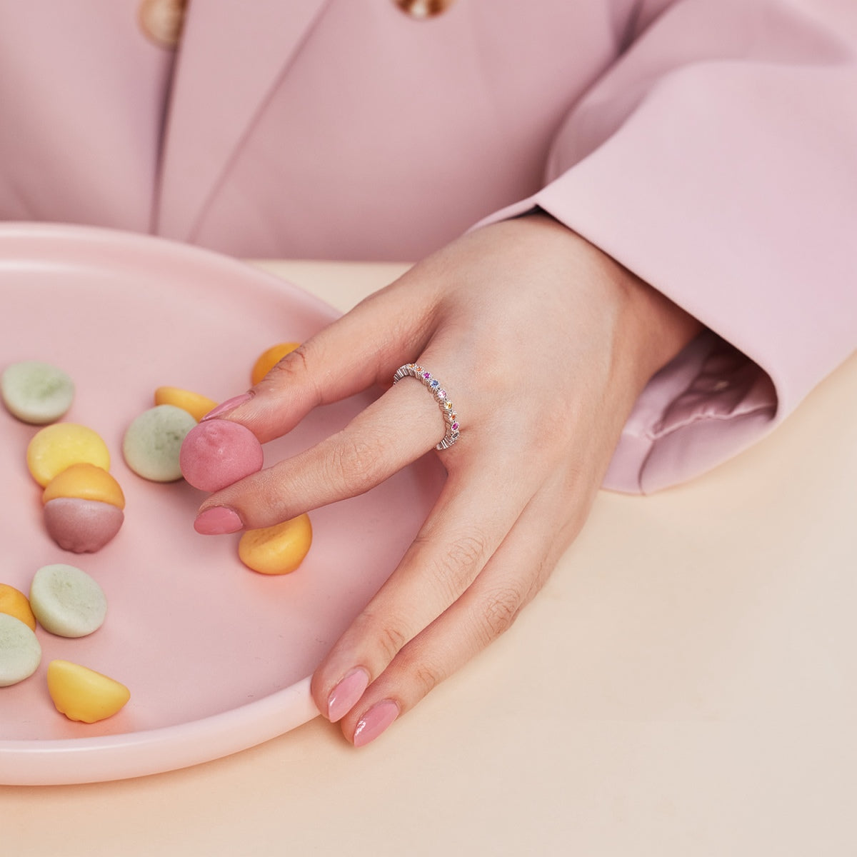 [ElanLuxe Jewelry]Unique Scintillating Round Cut Daily Ring