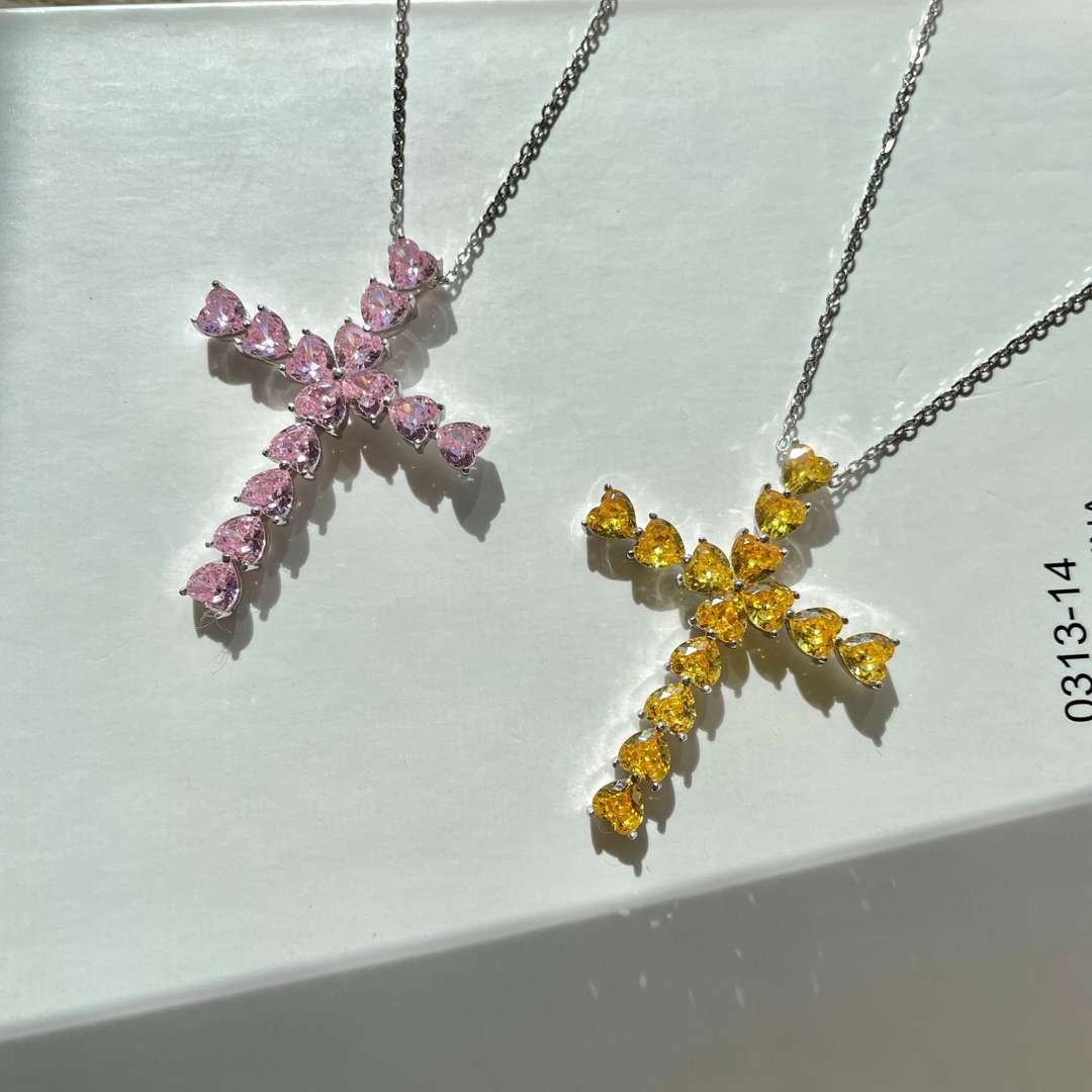 [ElanLuxe Jewelry]Radiant Cross Shape Necklace