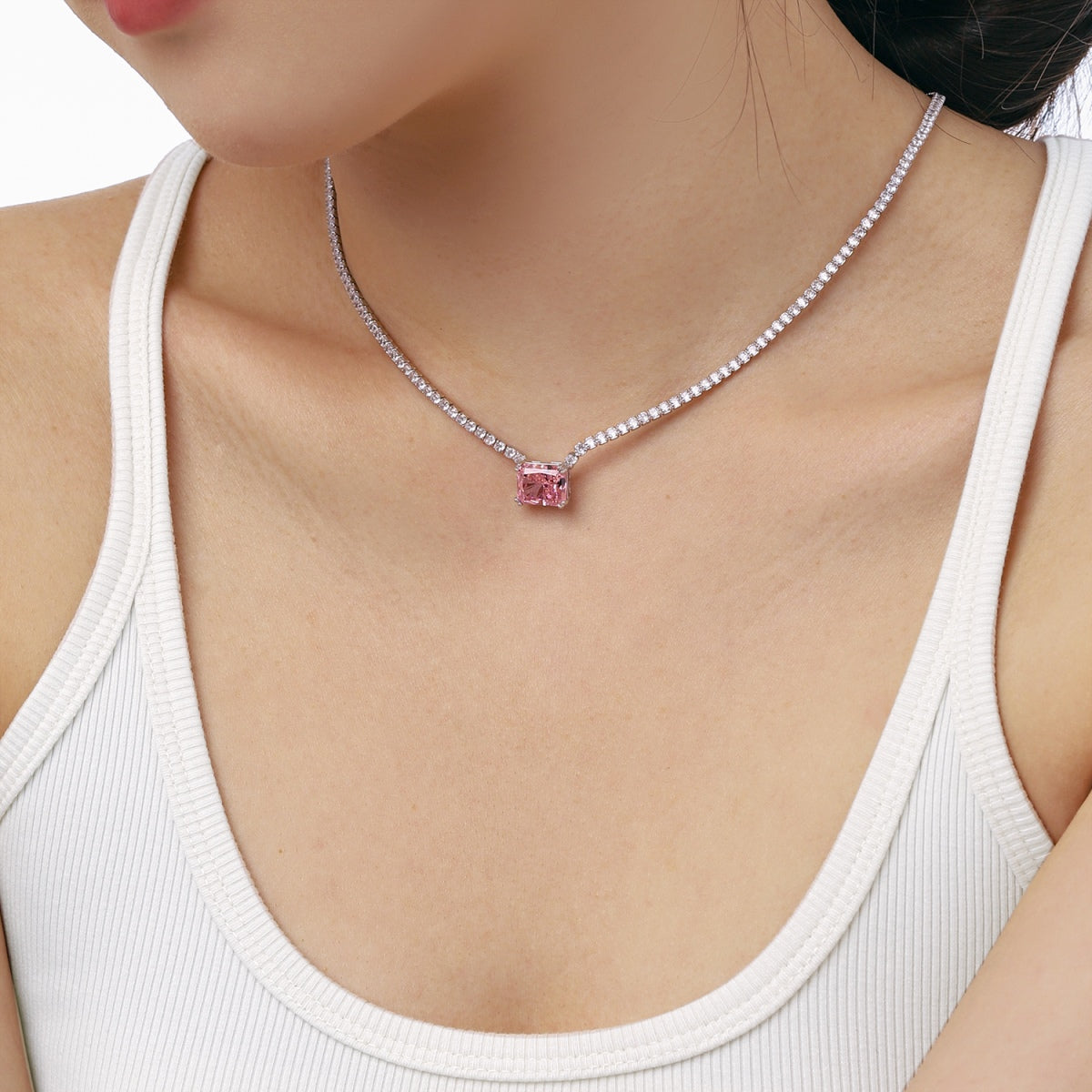 [ElanLuxe Jewelry]4.0 Carat Elegant Radiant Cut Necklace