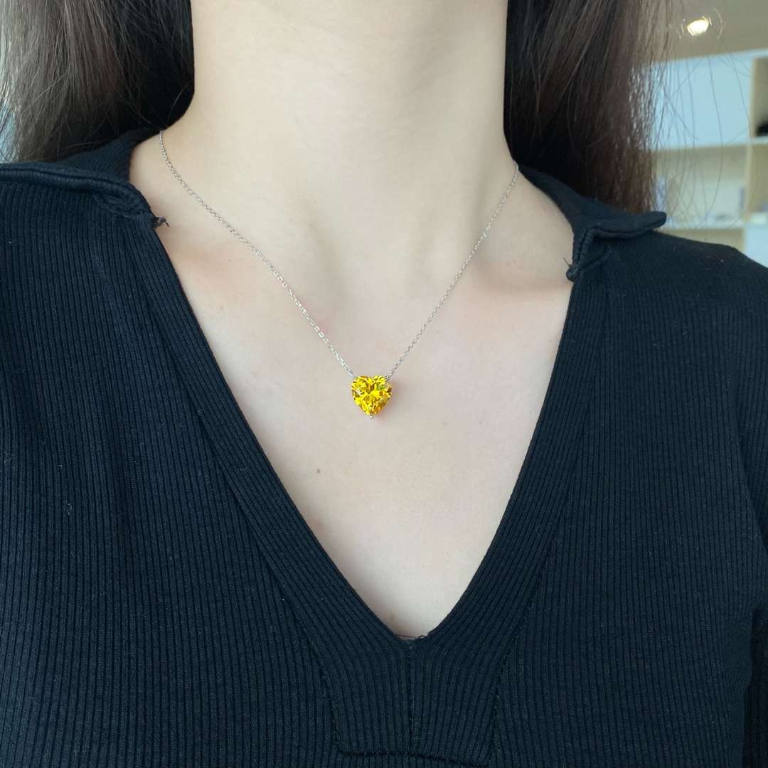 [ElanLuxe Jewelry]6.0 carat Radiant Heart Shape Necklace