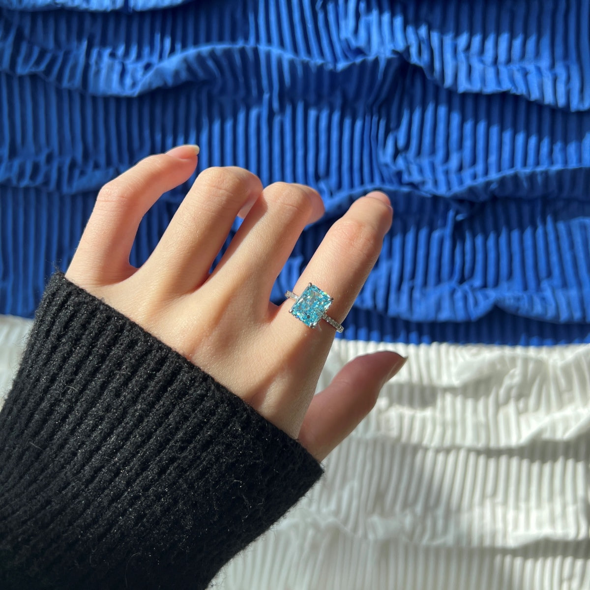 [ElanLuxe Jewelry]4.0 Carat Luxurious Engagement Ring