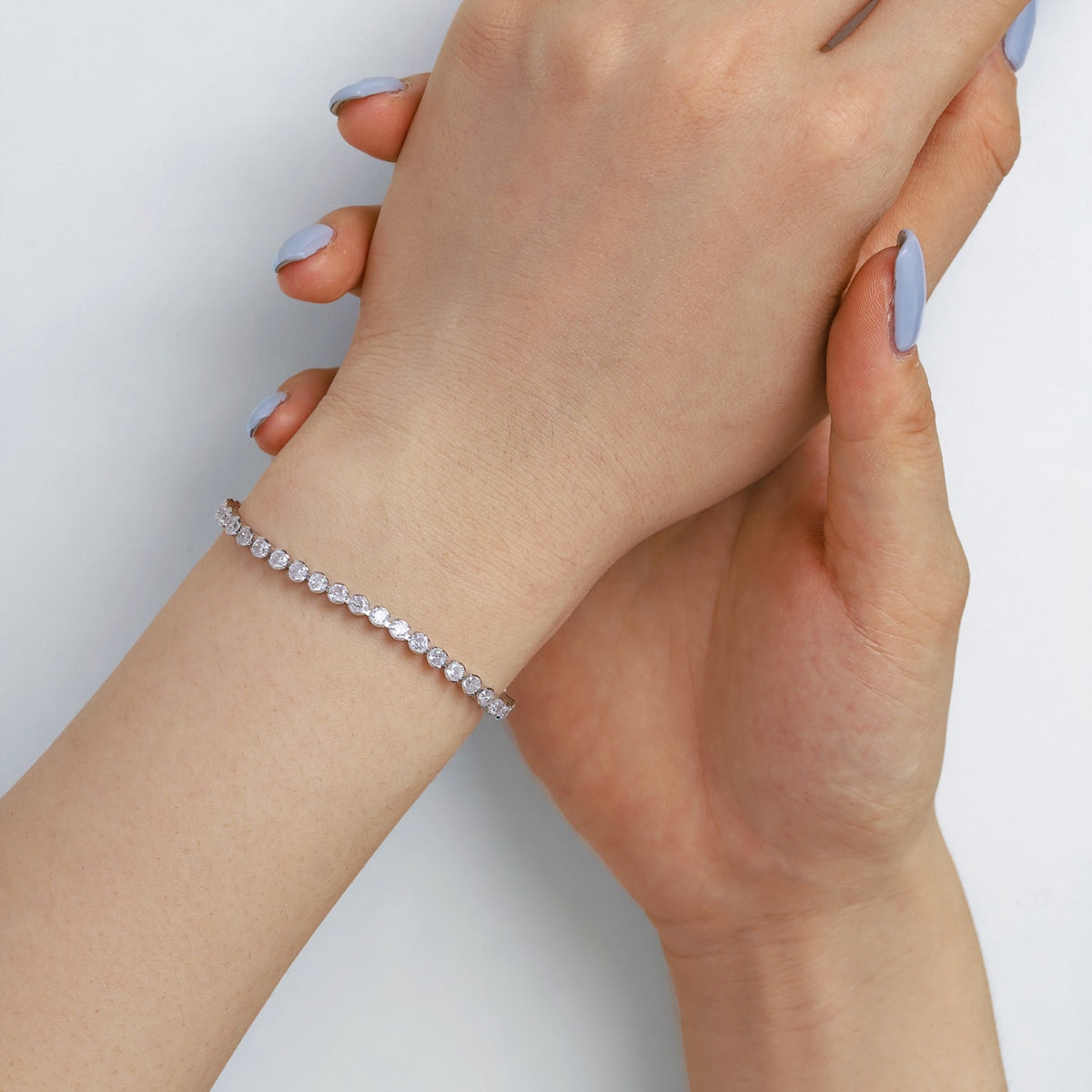 [ElanLuxe Jewelry]Ornate  Sparkling Round Cut Daily Bracelet