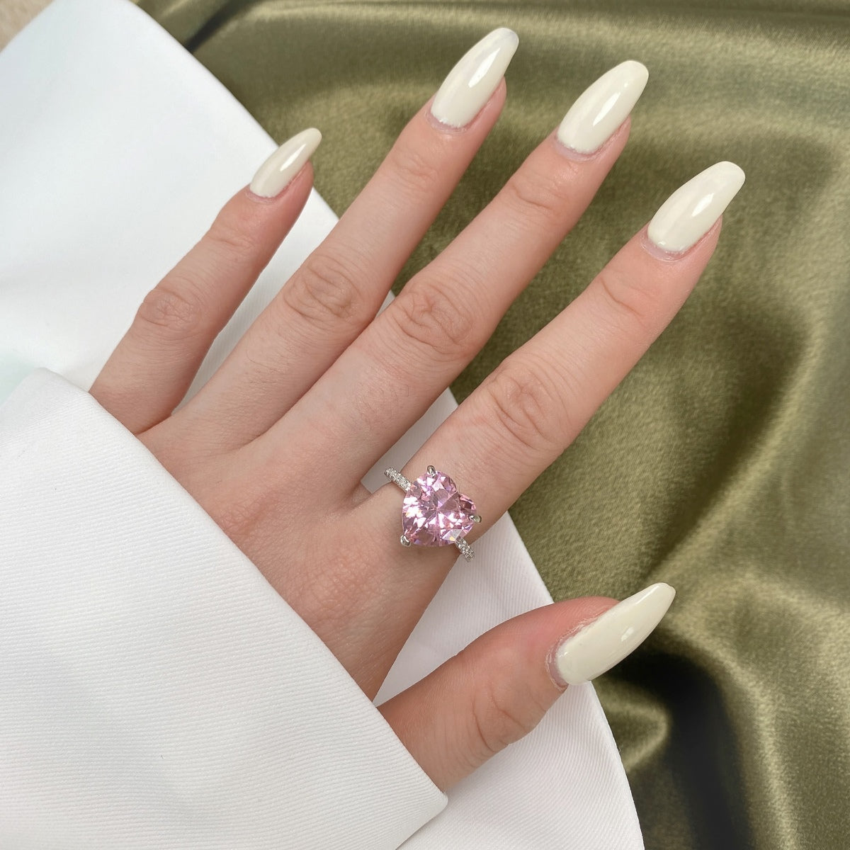 [ElanLuxe Jewelry]6.0 Carat Luxurious Sparkling Romantic Heart Cut Lover Ring