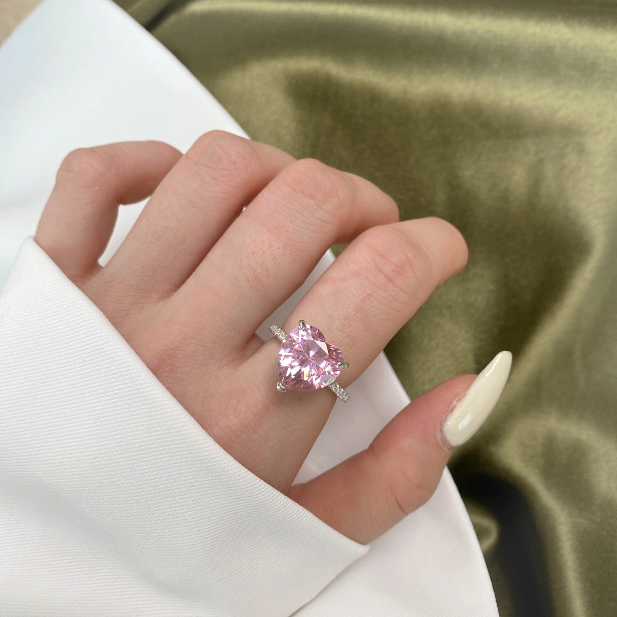 [ElanLuxe Jewelry]6.0 Carat Luxurious Sparkling Romantic Heart Cut Lover Ring