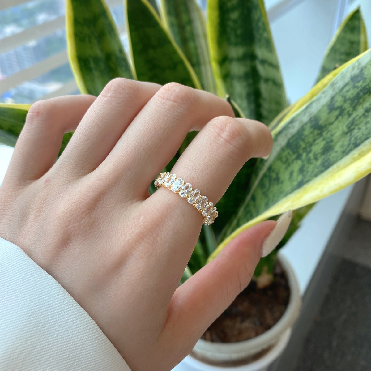 [ElanLuxe Jewelry]Ornate Oval Cut Tennis Ring