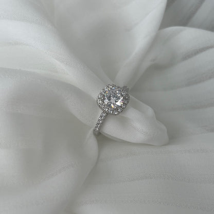 [ElanLuxe Jewelry]Dazzling Resplendent Round Cut Wedding Ring