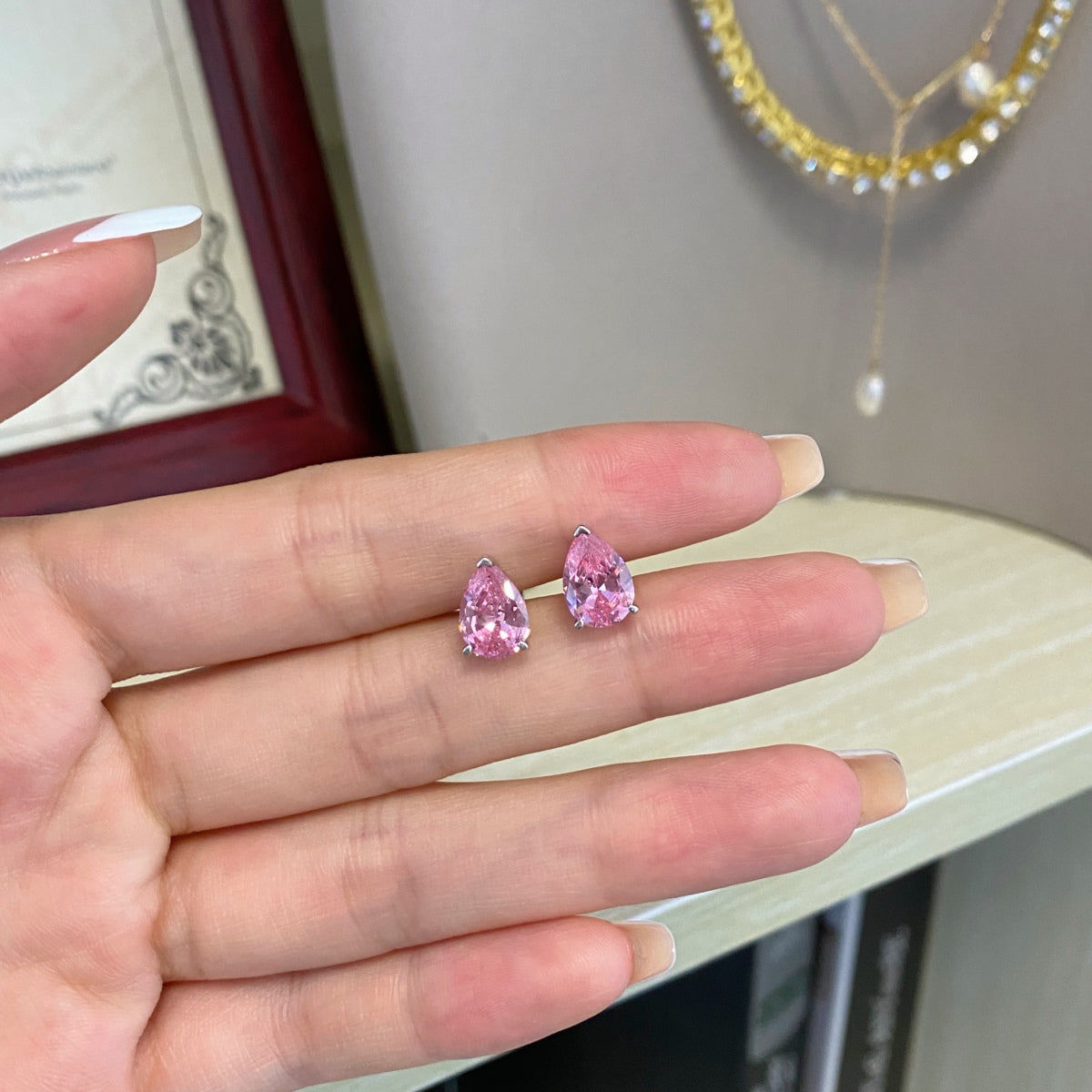 [ElanLuxe Jewelry]Ornate Water Drop Shape Earrings