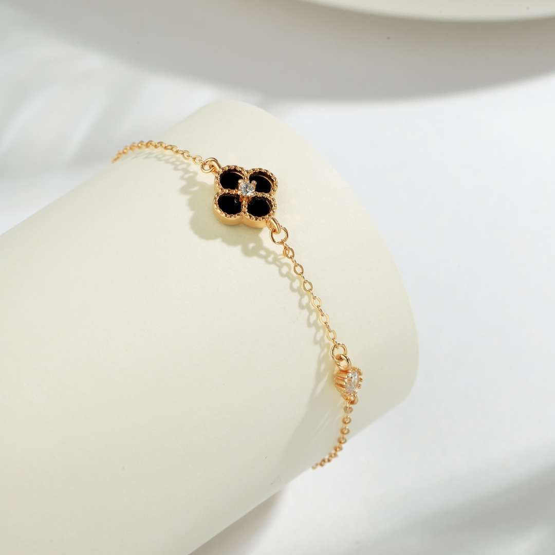 [ElanLuxe Jewelry]Delicate Four Leaf Clover Bracelet