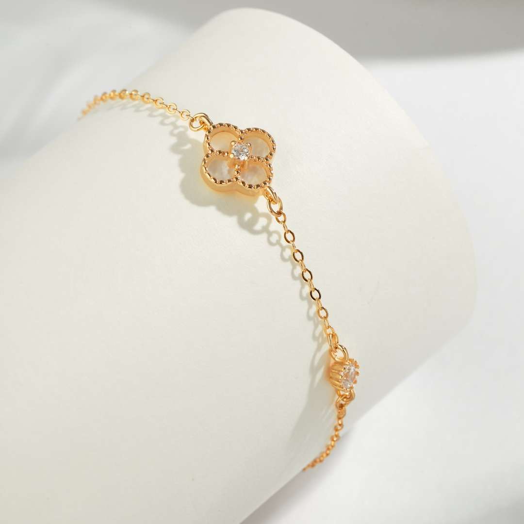 [ElanLuxe Jewelry]Delicate Four Leaf Clover Bracelet