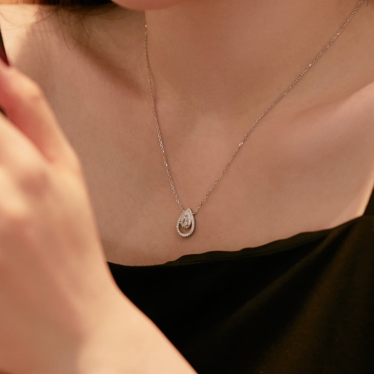 [ElanLuxe Jewelry]Sparkling Pear Cut Necklace
