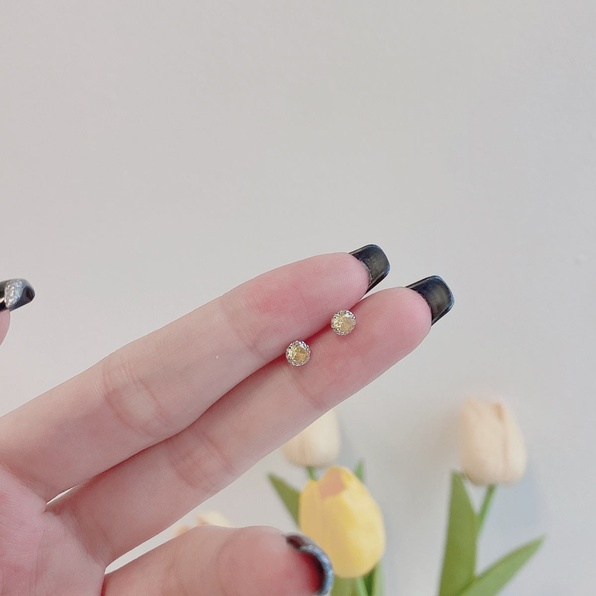 [ElanLuxe Jewelry]Sparkling Colorful Round Shape Earrings