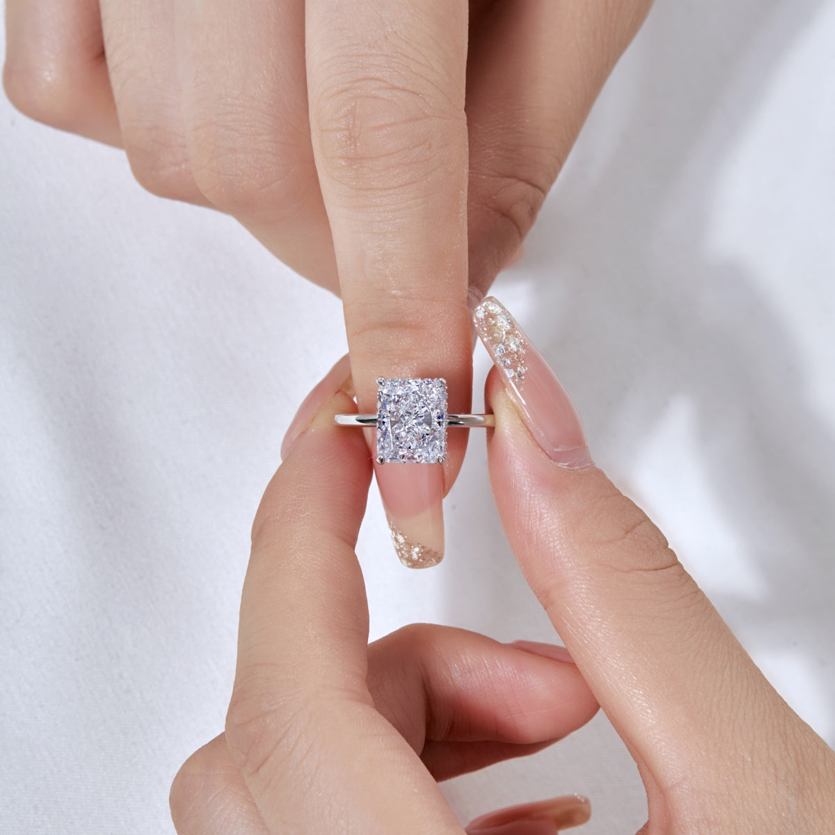 [ElanLuxe Jewelry]4.0 Carat Ornate Enchanting Radiand Cut Banquet Ring
