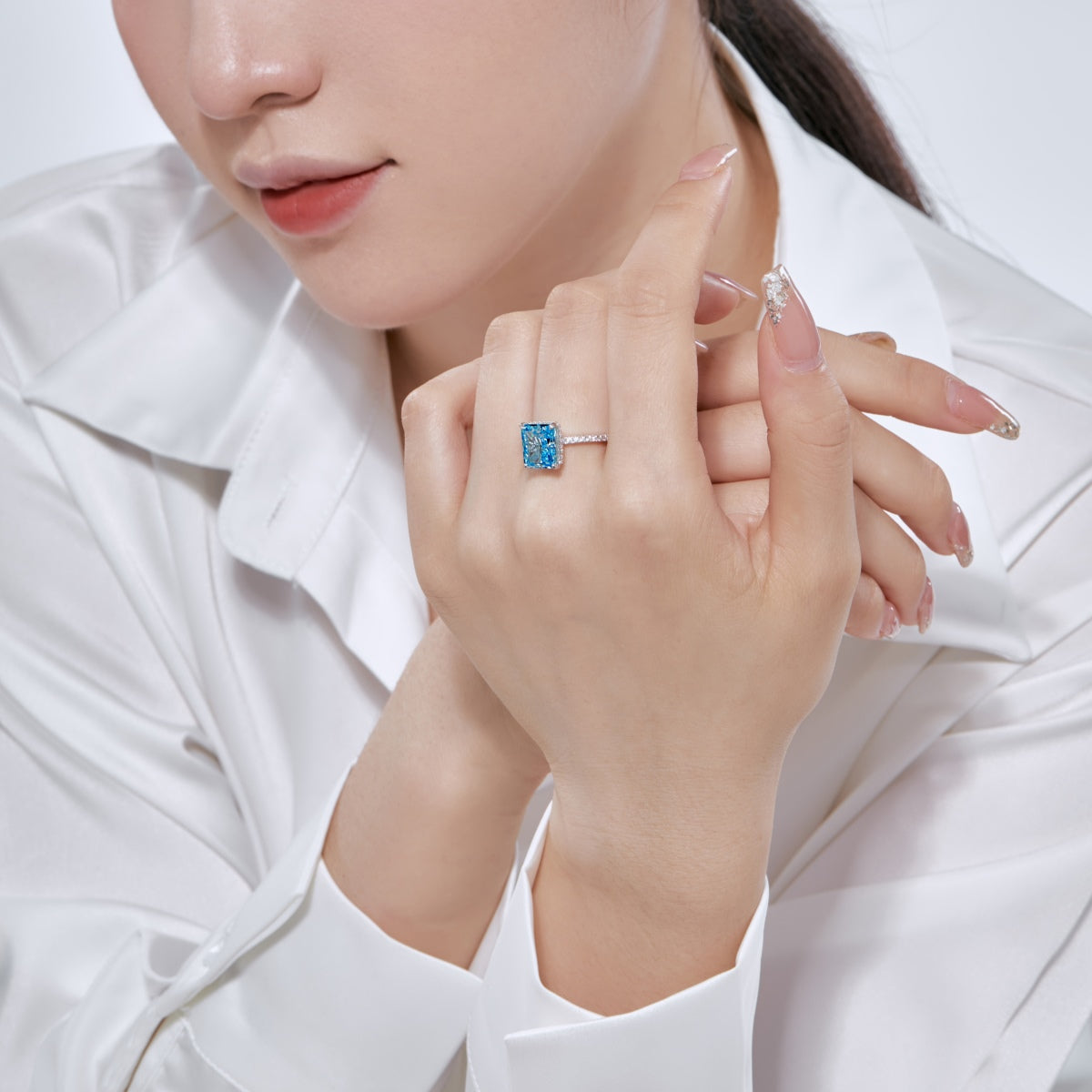 [ElanLuxe Jewelry]4.0 Carat Luxurious Engagement Ring