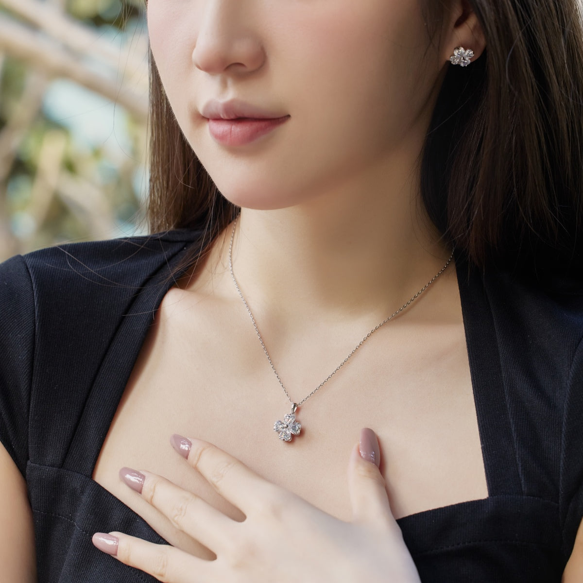 [ElanLuxe Jewelry]Heart-Shaped Four-Leaf Clover Bead Necklace