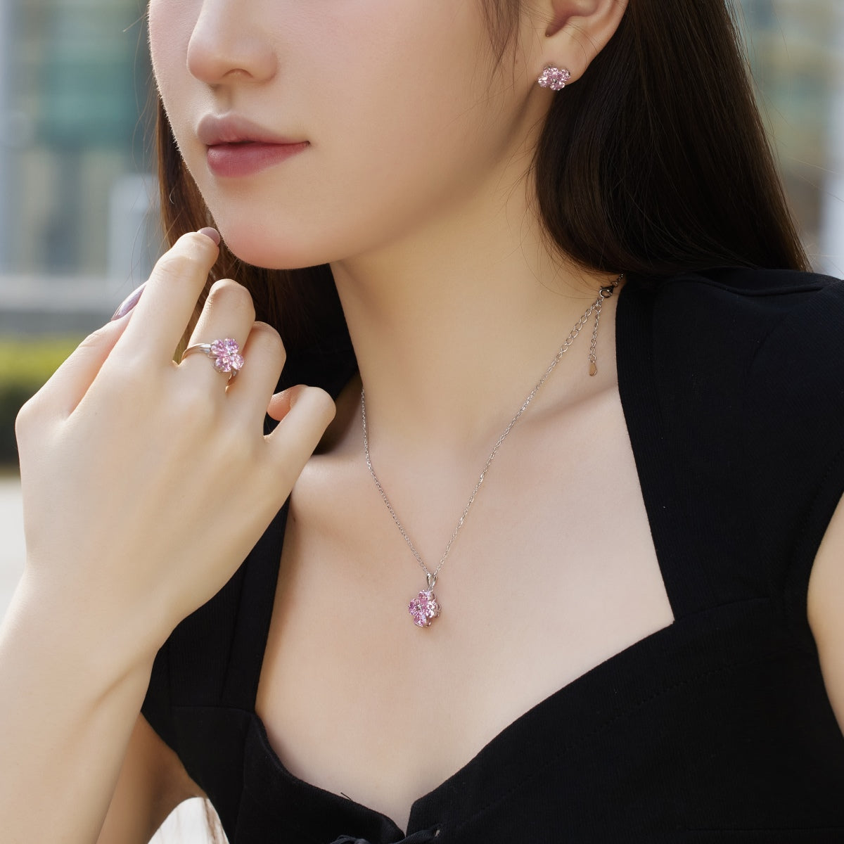 [ElanLuxe Jewelry]Heart-Shaped Four-Leaf Clover Bead Necklace