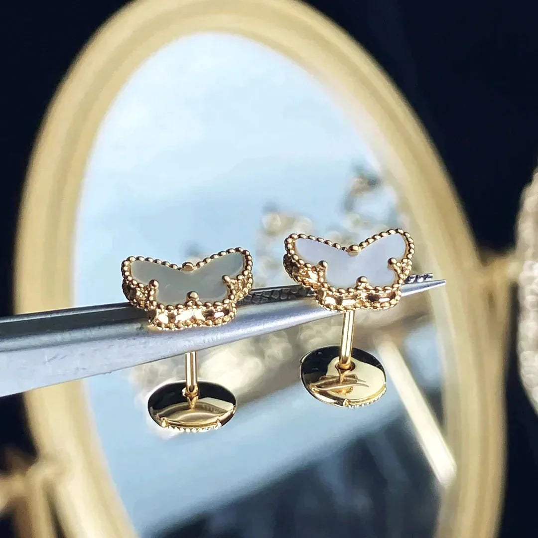[ElanLuxe Jewelry]SWEET BUTTERFLY MOP EARSTUDS