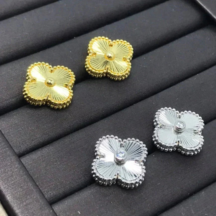 [ElanLuxe Jewelry]CLOVER MINI 9.5MM LASER EARRINGS