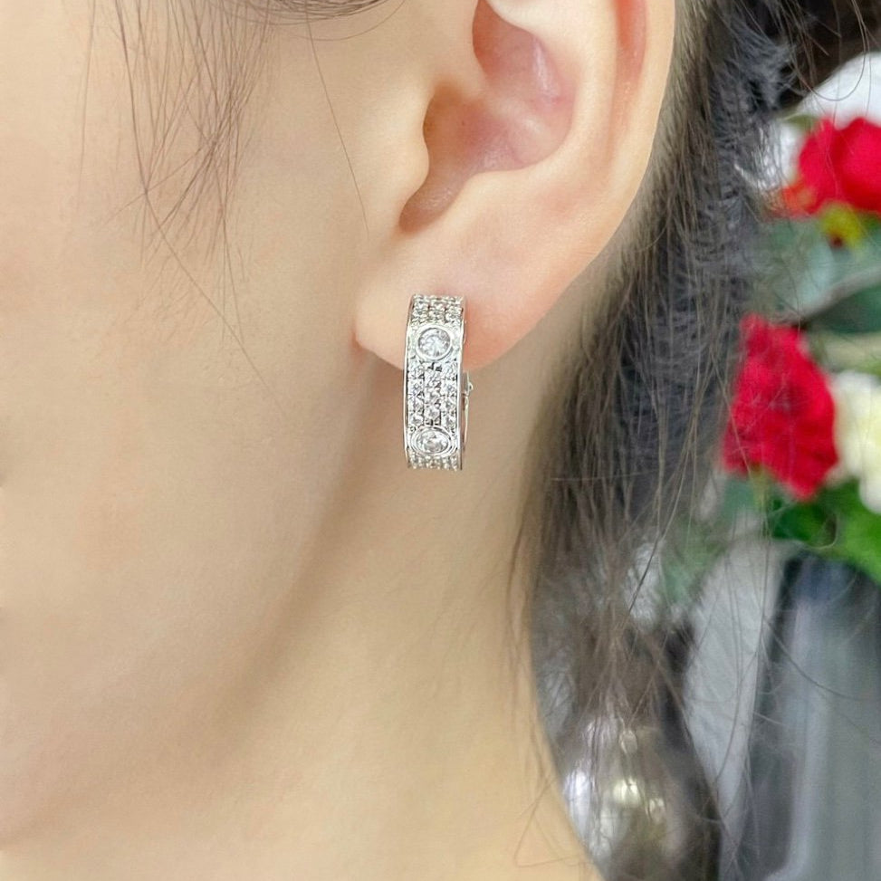 [ElanLuxe Jewelry]LOVE 5.5MM DIAMOND PAVED EARRINGS