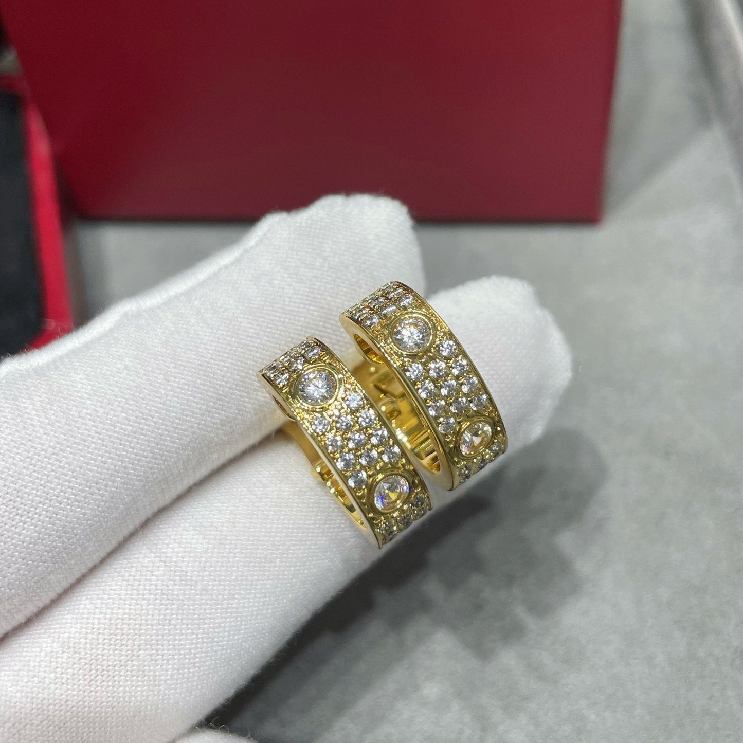 [ElanLuxe Jewelry]LOVE 5.5MM DIAMOND PAVED EARRINGS