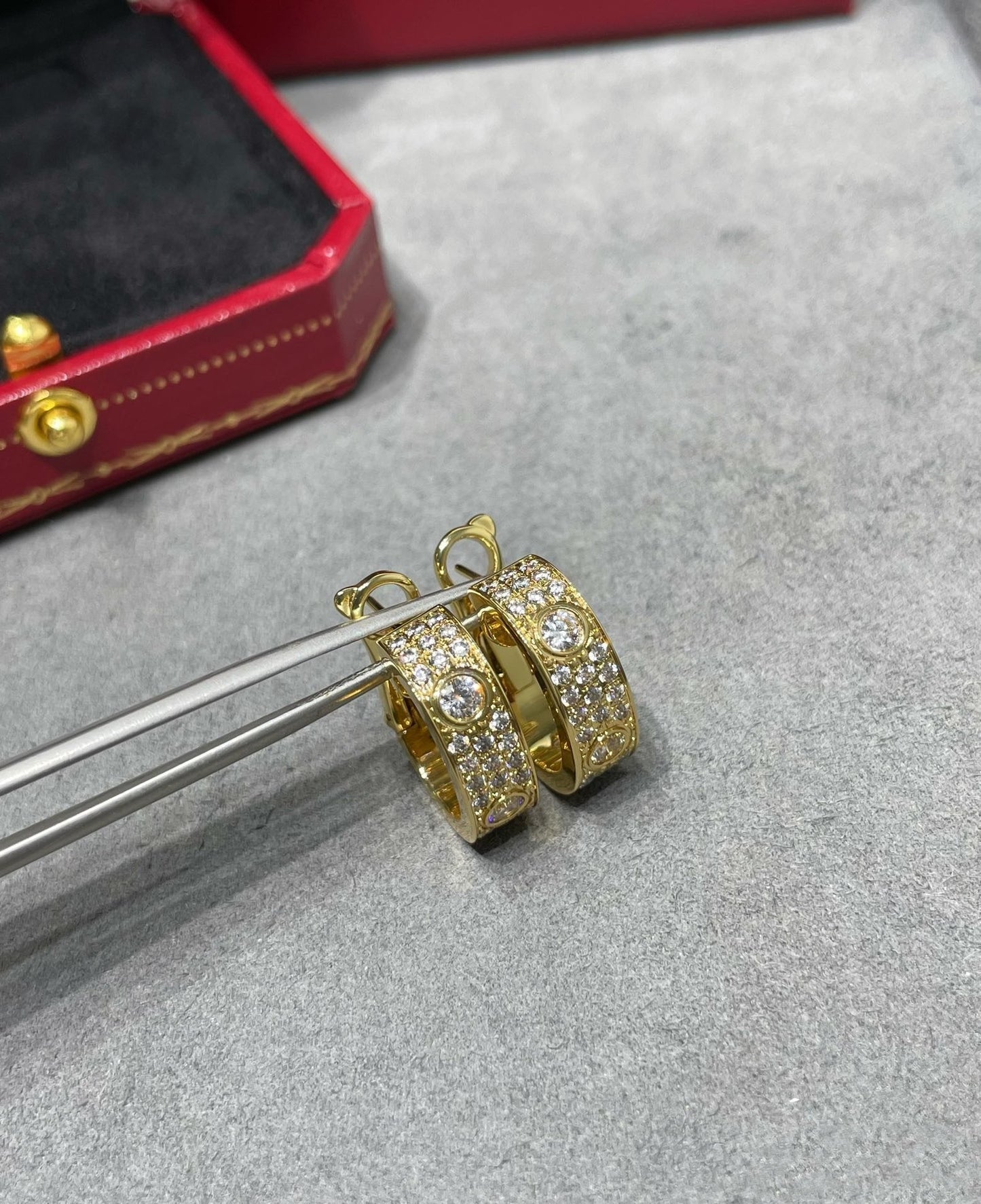 [ElanLuxe Jewelry]LOVE 5.5MM DIAMOND PAVED EARRINGS