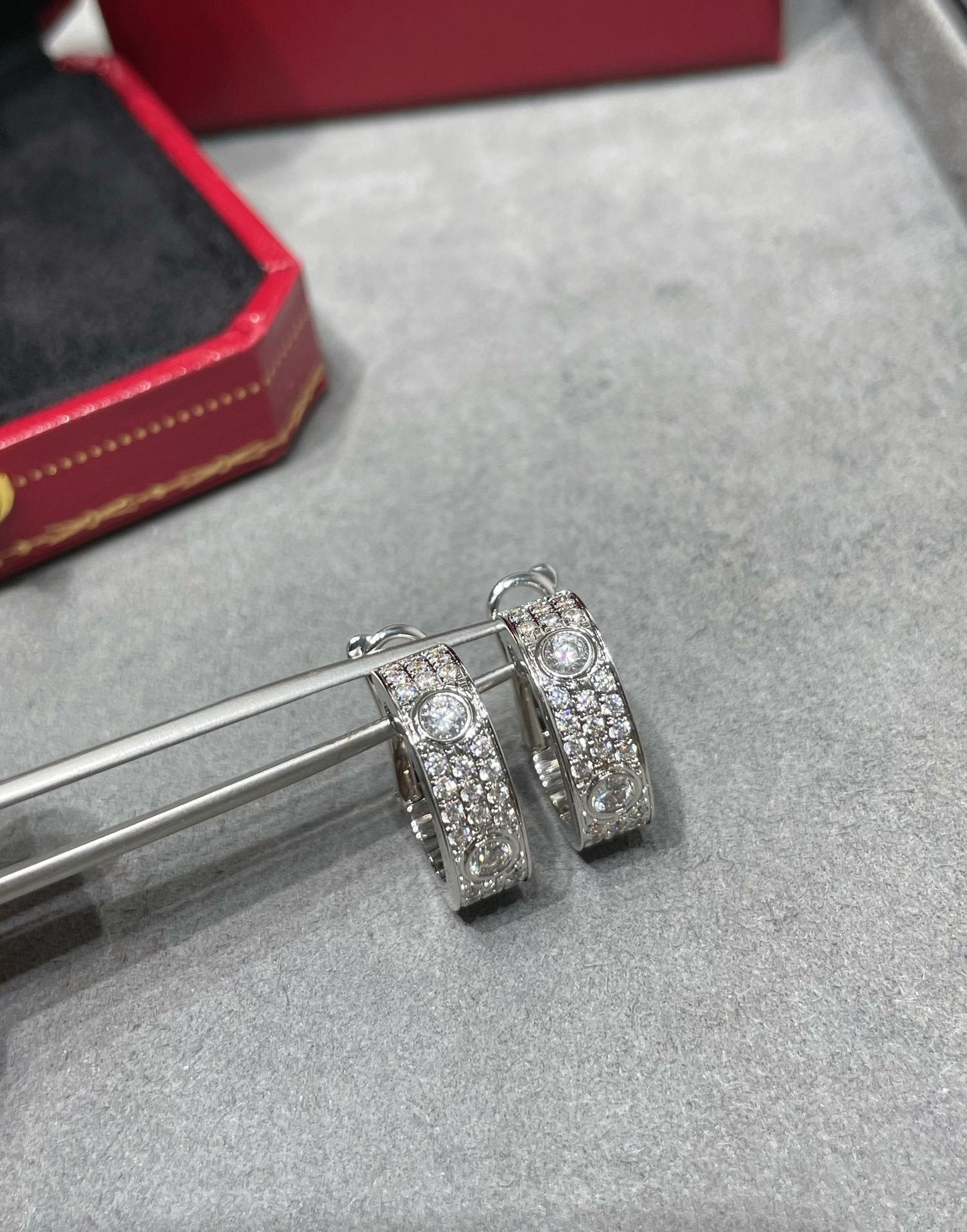 [ElanLuxe Jewelry]LOVE 5.5MM DIAMOND PAVED EARRINGS