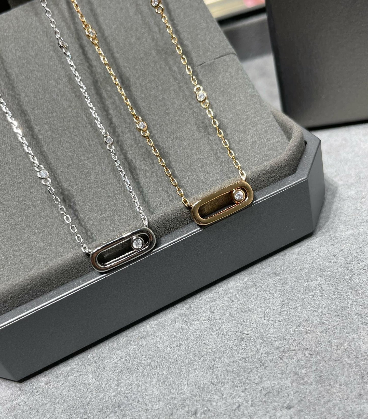 [ElanLuxe Jewelry]MOVE UNO DIAMOND NECKLACE