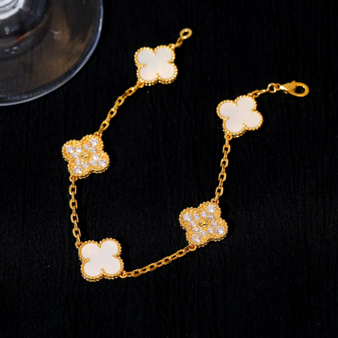 [ElanLuxe Jewelry]CLOVER BRACELET 5 MOTIF WHITE MOP DIAMOND