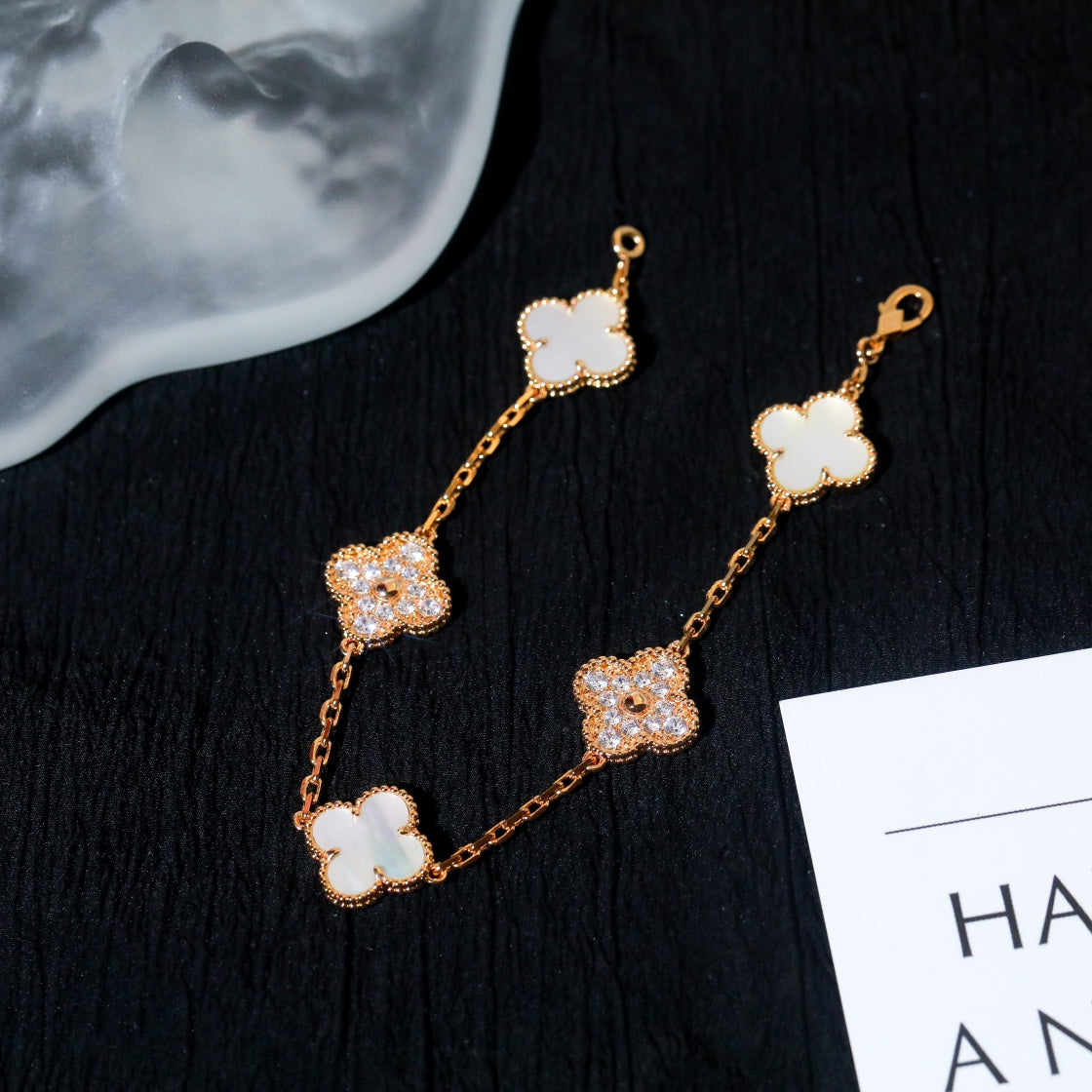 [ElanLuxe Jewelry]CLOVER BRACELET 5 MOTIF WHITE MOP DIAMOND