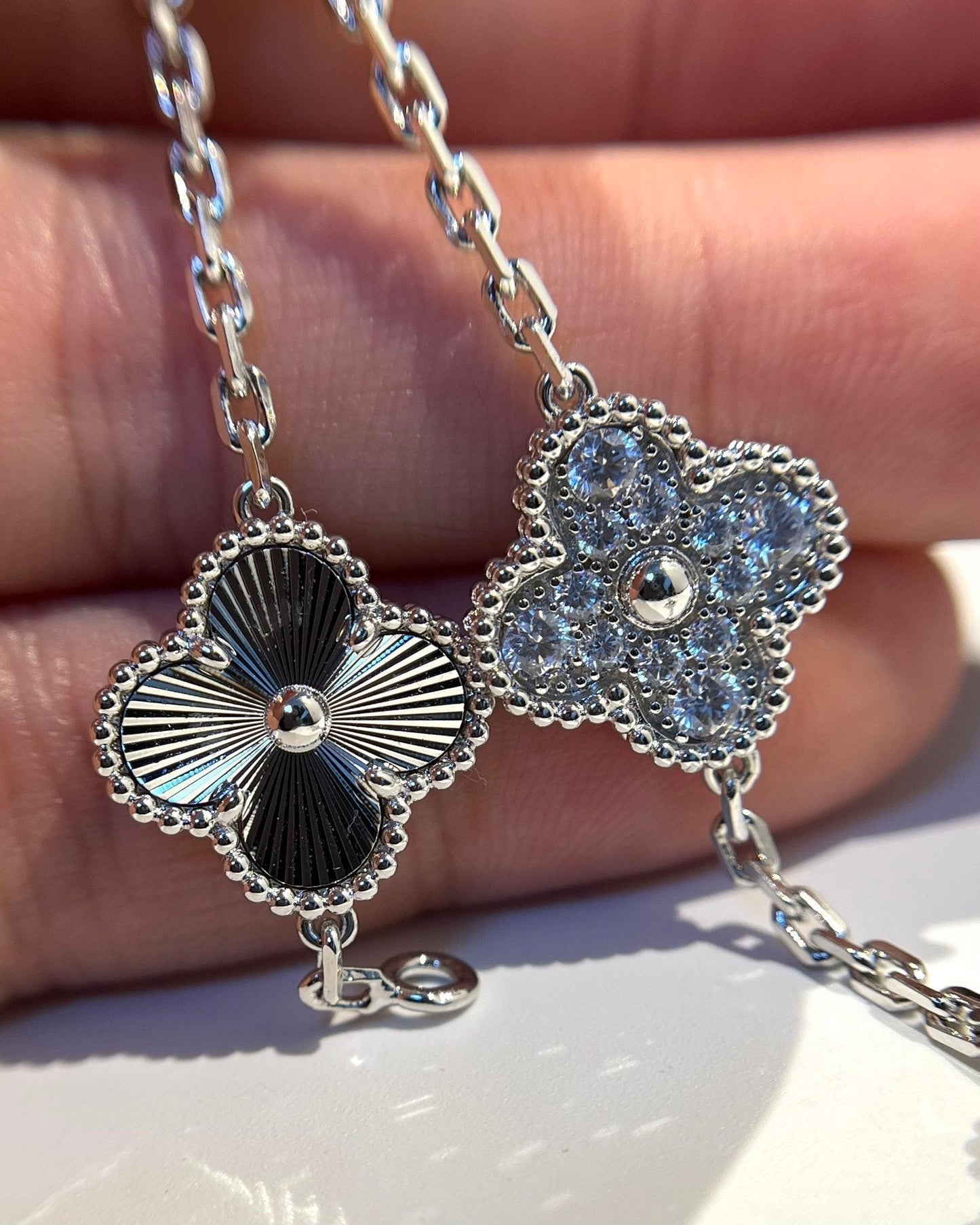 [ElanLuxe Jewelry]CLOVER 5 MOTIF SILVER DIAMOND BRACELET
