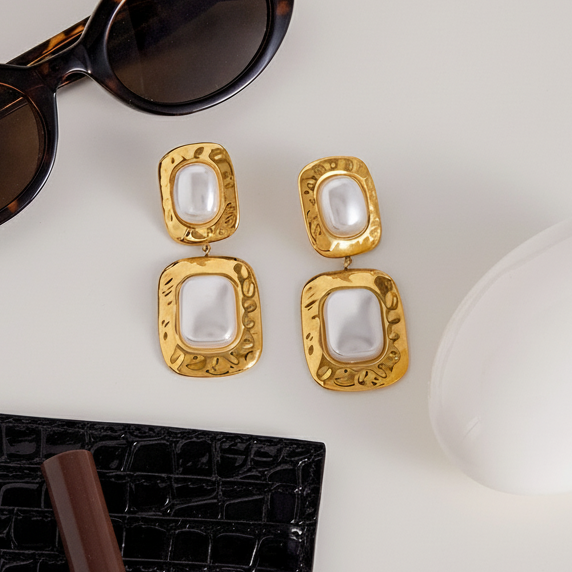 [ElanLuxe]Trixie Chunky Pearl Drop Earrings