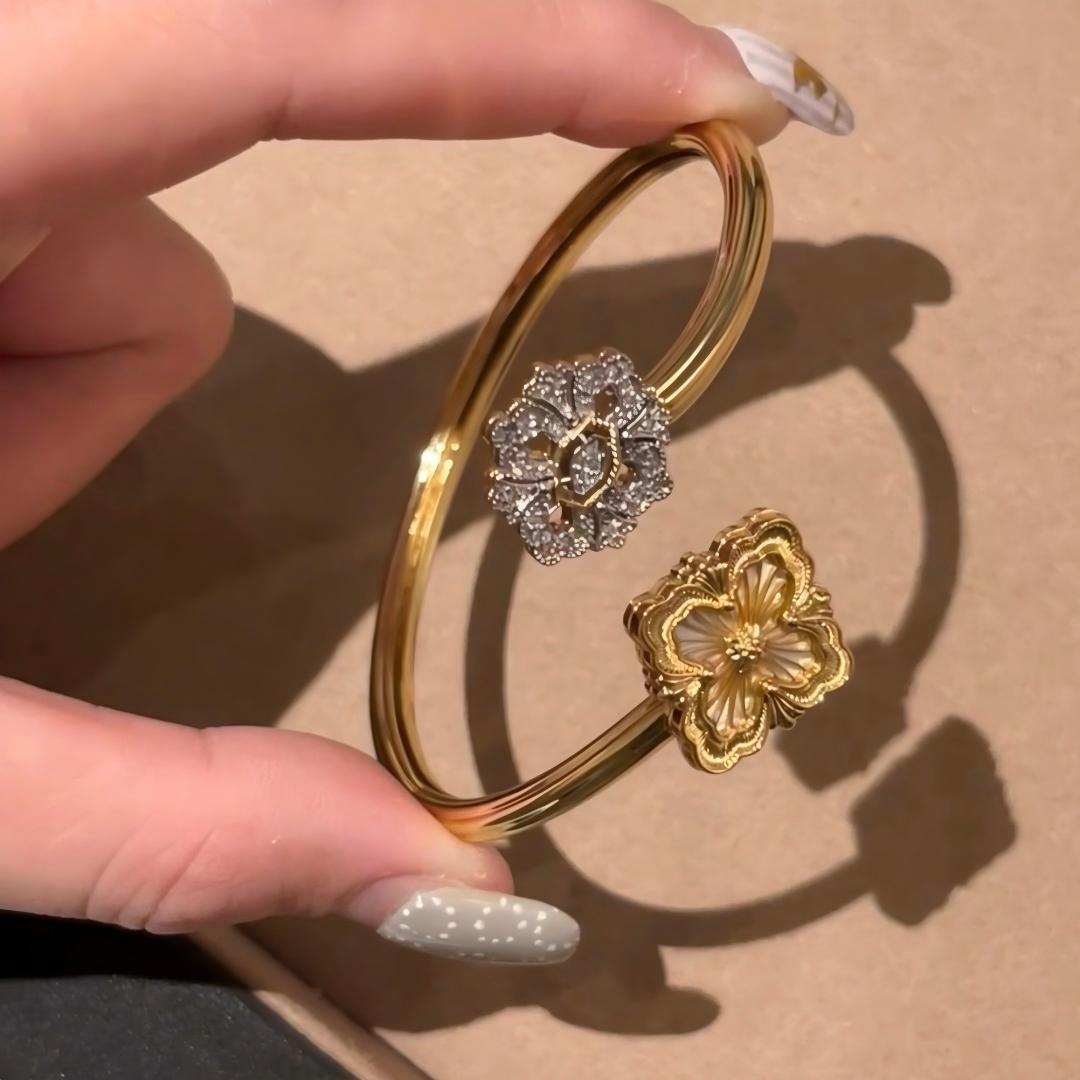 [ElanLuxe Jewelry JEWELRY] OPERA TULLE  GOLD BRACELET WITH ENAMEL BACKGROUND