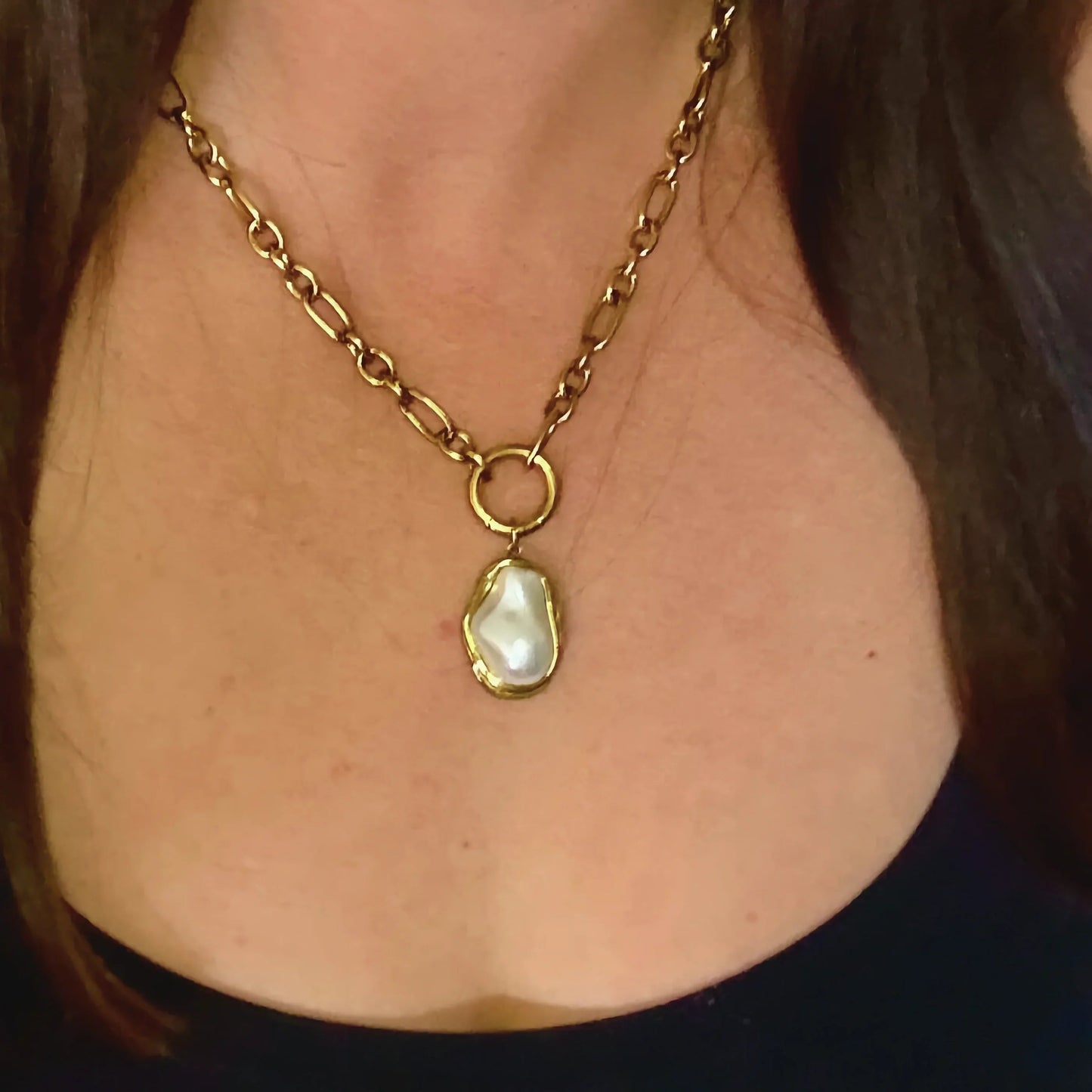 [ElanLuxe]Shelby Mother Of Pearl Pendant