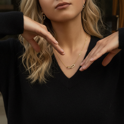 [ElanLuxe]Zoelle Interlocking Diamond Pendant