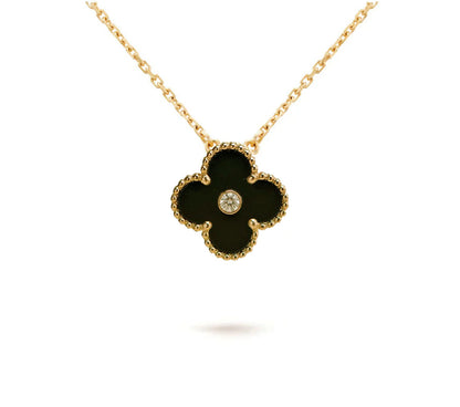 [ElanLuxe Jewelry]CLOVER 15MM CHRISTMAS LIMITED EDITION SINGLE FLOWER NECKLACE