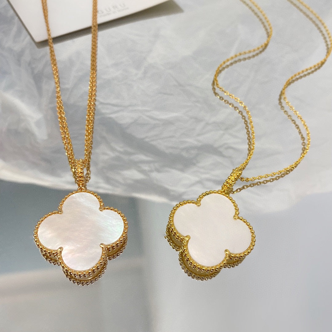 [ElanLuxe Jewelry]CLOVER 25MM MOP LARGE PENDANT NECKLACE