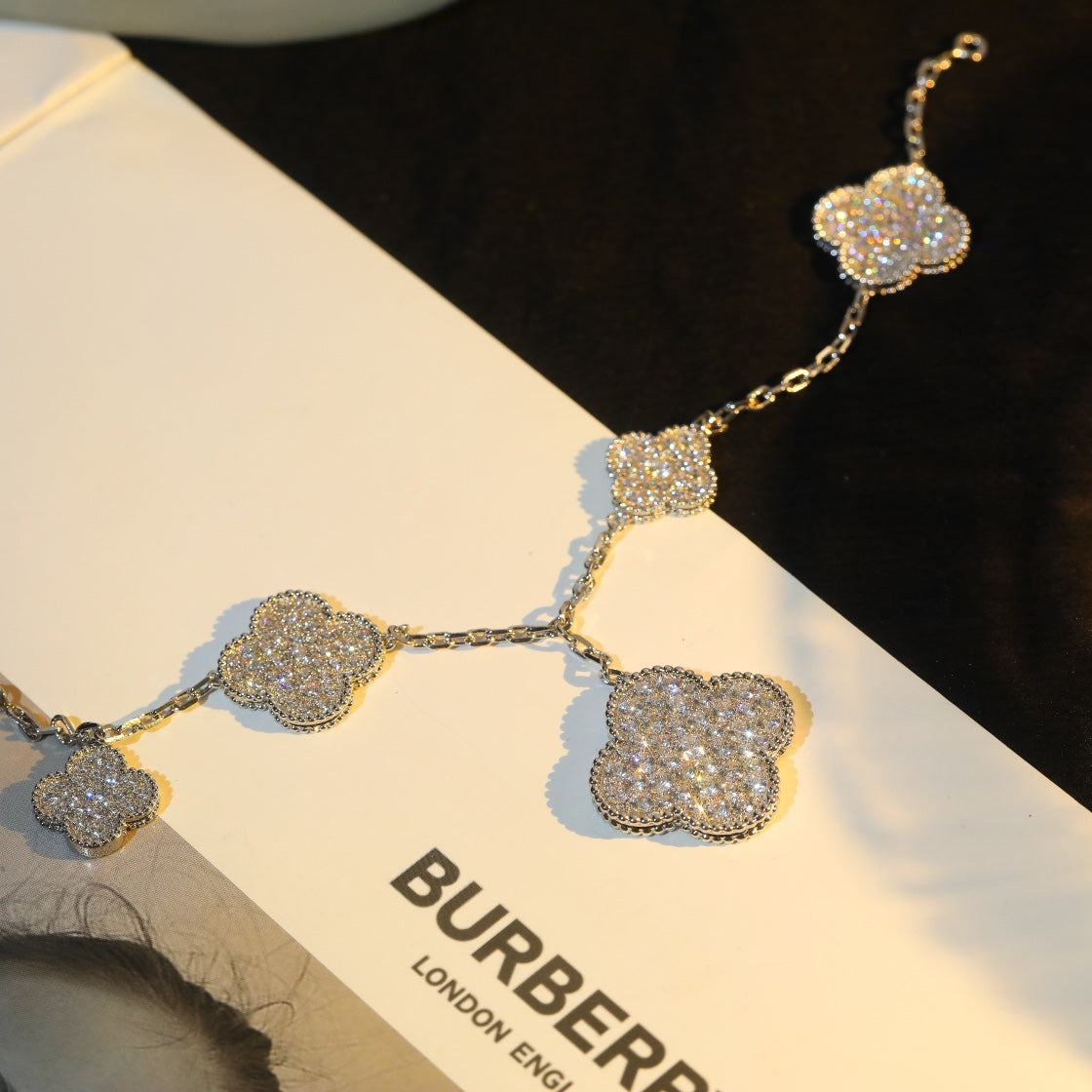 [ElanLuxe Jewelry]CLOVER BRACELET 5 MOTIF SILVER DIAMOND PAVED