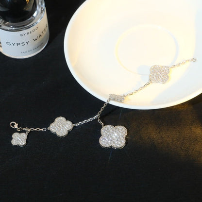 [ElanLuxe Jewelry]CLOVER BRACELET 5 MOTIF SILVER DIAMOND PAVED