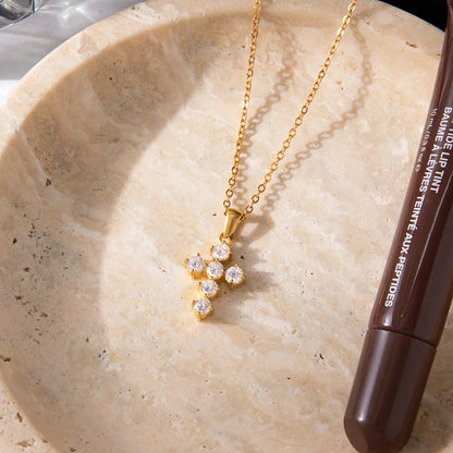 [ElanLuxe]Wynter Diamond Cross Necklace