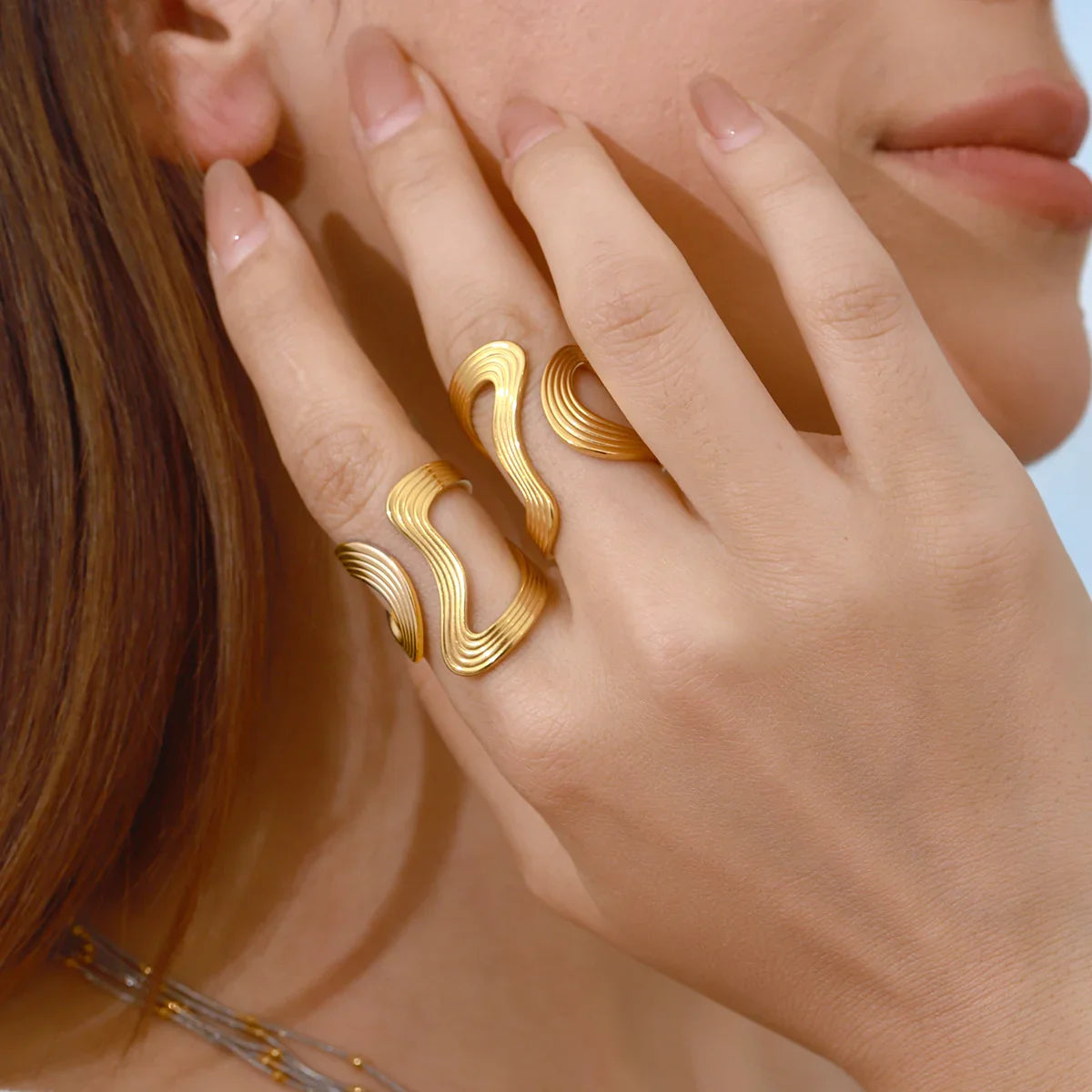 [ElanLuxe]Vivi Twisted Band Gold Ring